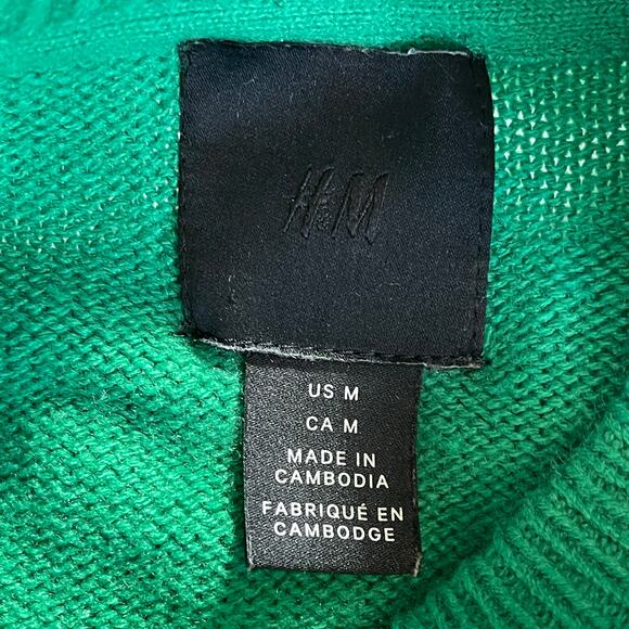 H&M Cool Yule Rapper Santa Ugly Christmas Sweater Size Medium - Picture 3 of 3